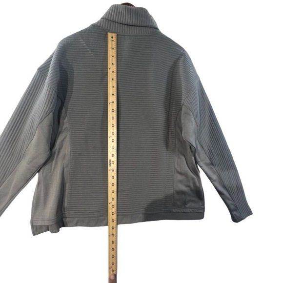 Tahari Sport Turtleneck Pullover | Grey | Size: Medium - Picture 13 of 15